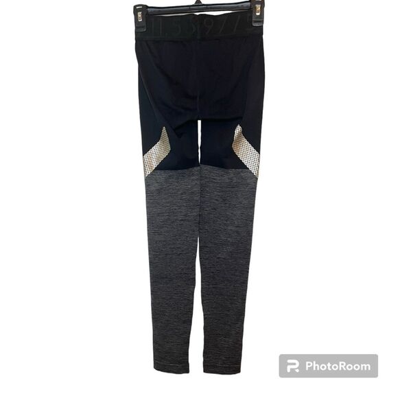 H&M Black Seamless Sports Leggings Size Small - Picture 3 of 13